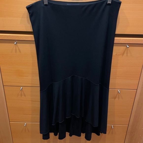 Banana Republic Dresses & Skirts - Comfy Banana Republic black stretch waist skirt size large